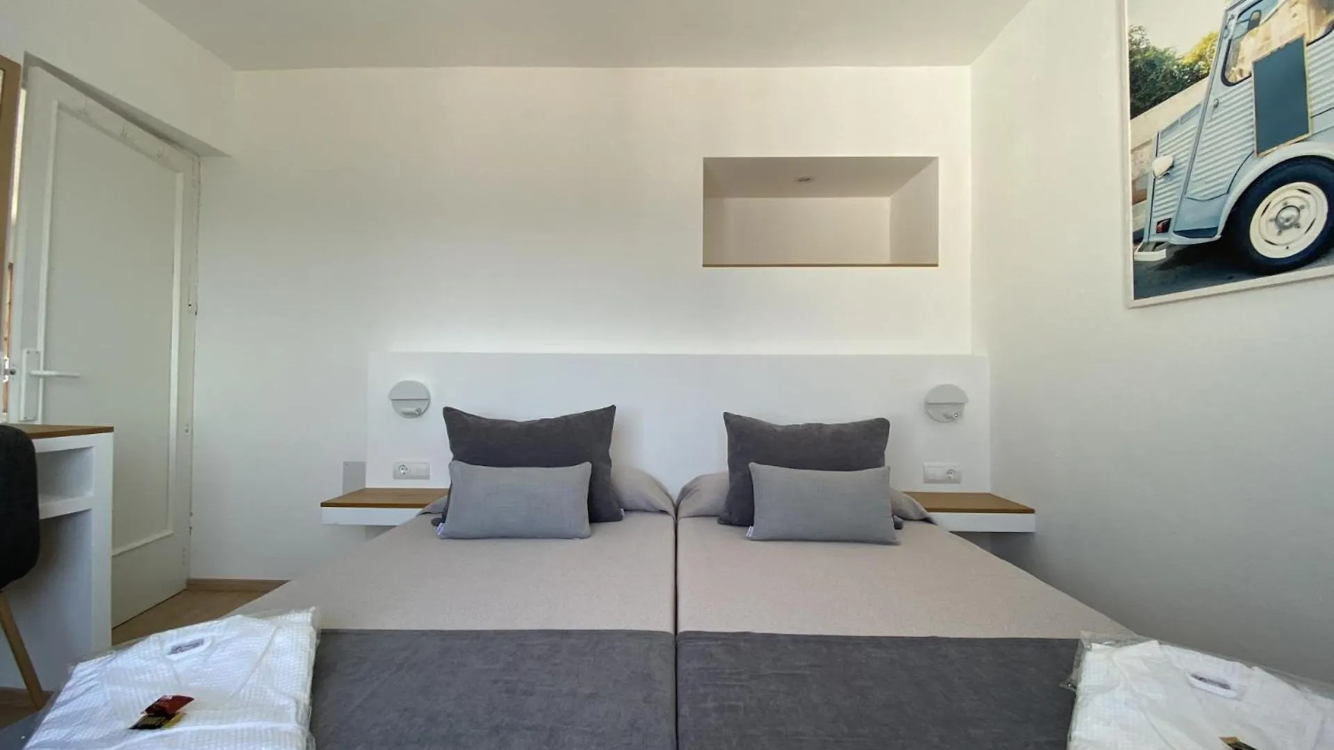 Hotel Cenit & Apts. Sol Y Viento Ibiza Town