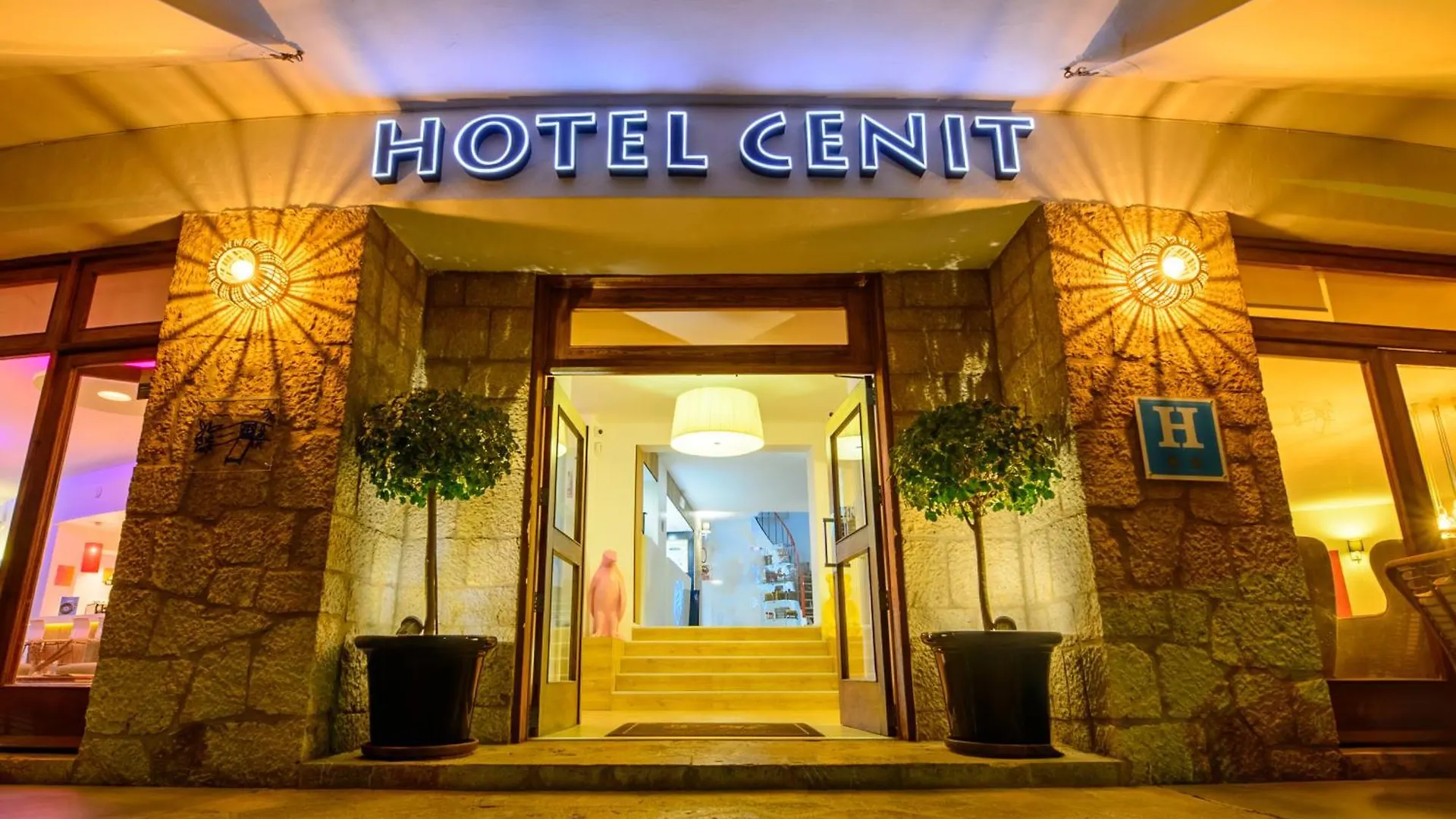 Hotel Cenit & Apts Sol Y Viento Ibiza Town