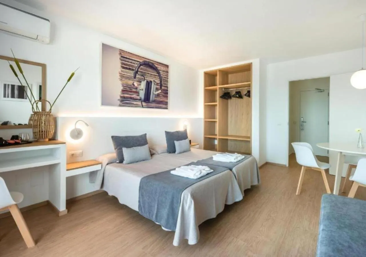 Aparthotel Hotel Cenit & Apts Sol Y Viento Ibiza Town