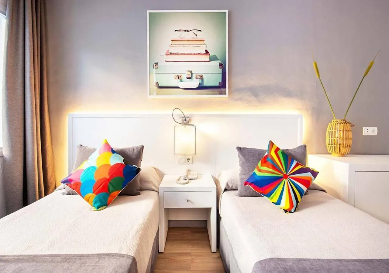 Hotel Cenit & Apts Sol Y Viento Ibiza Town Aparthotel
